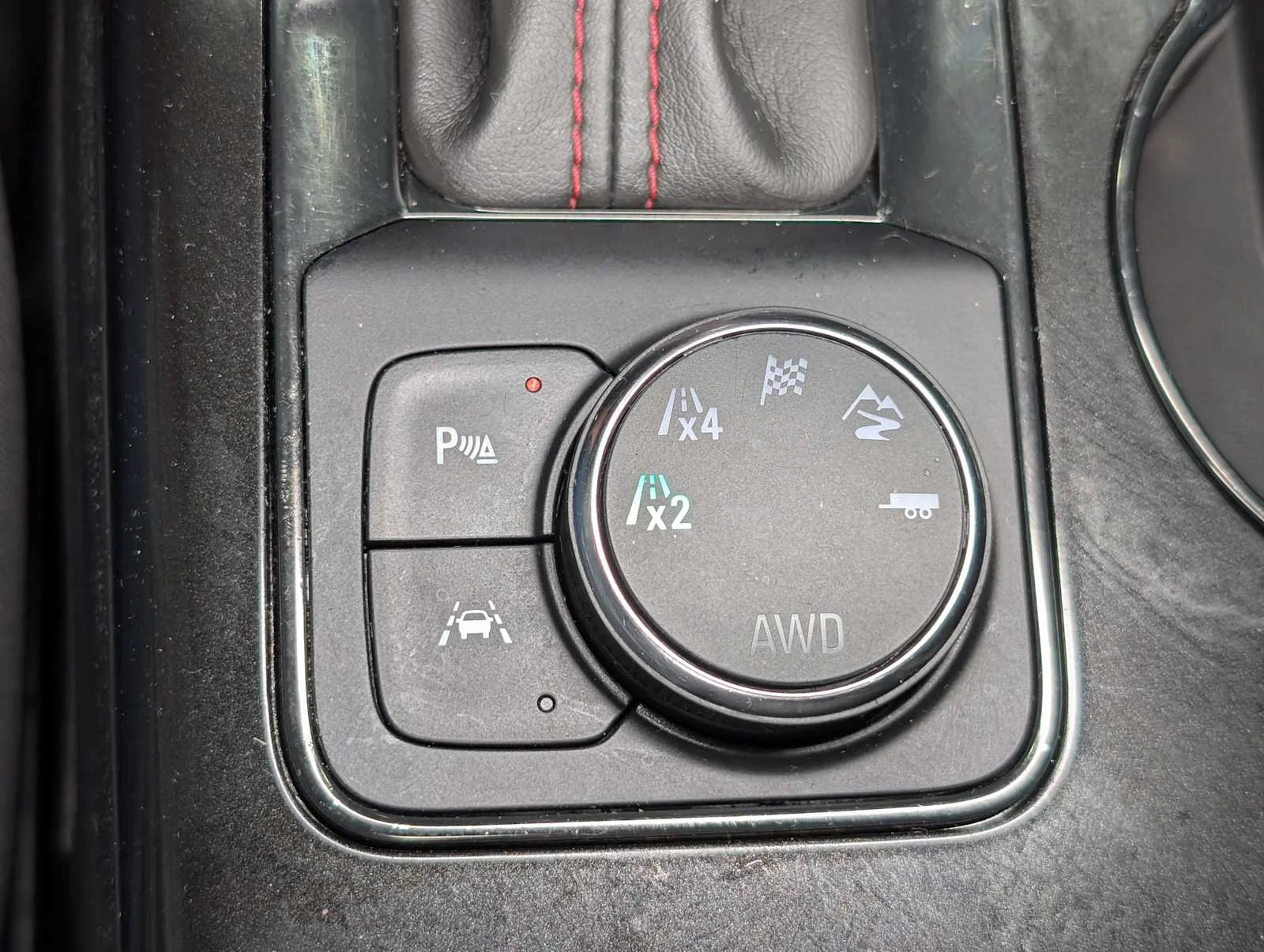 Used 2019 Cajun Red Tintcoat Chevrolet RS image 28