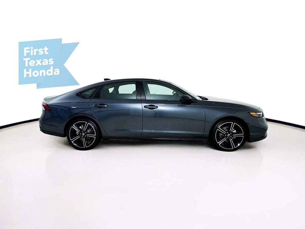 New 2026 Meteorite Gray Metallic Honda SE image 9
