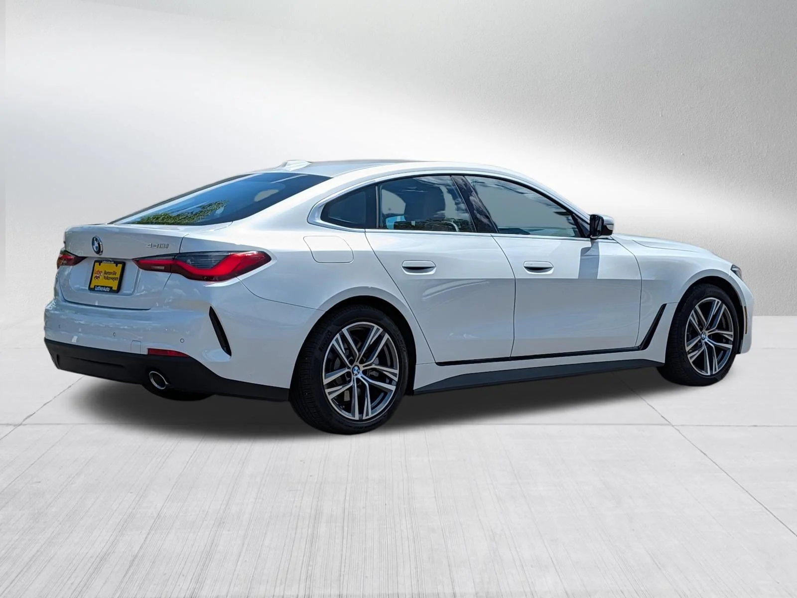 Used 2026 Mineral White Metallic BMW 430i xDrive image 7