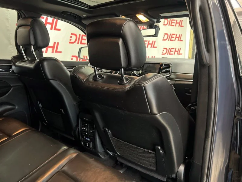 Used 2020 Blue Jeep Limited image 12