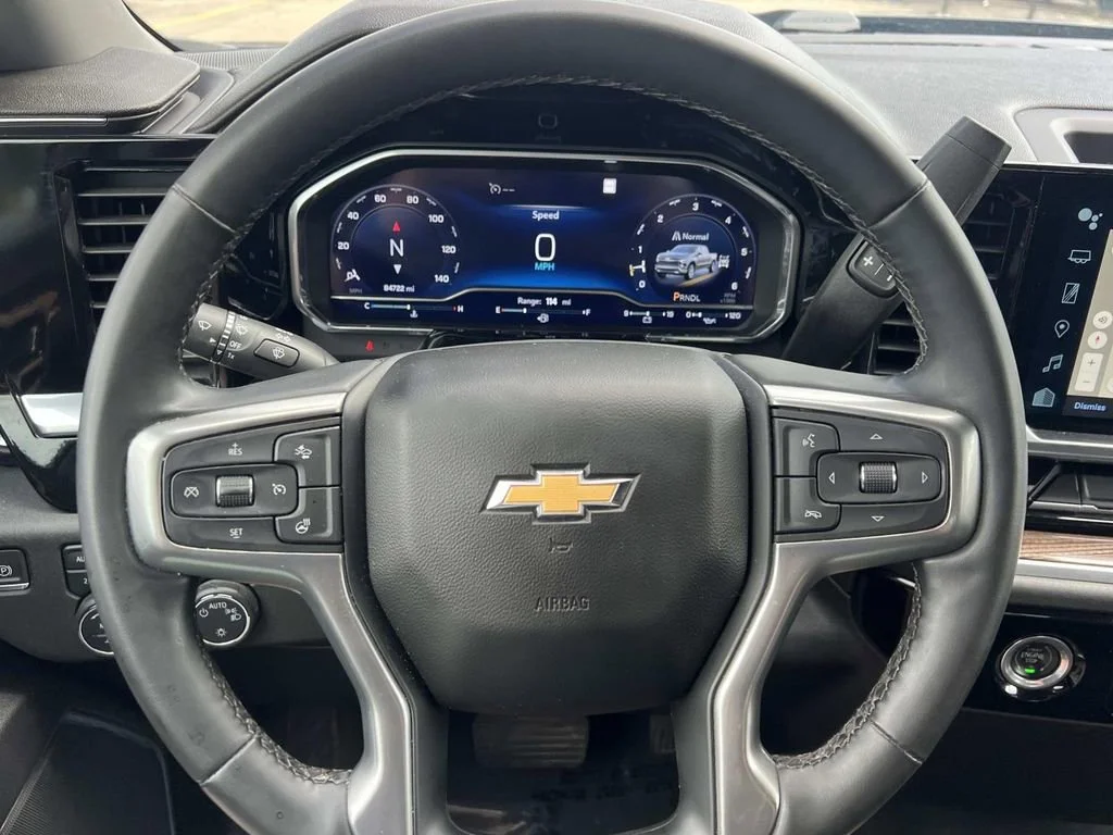 Used 2023 Northsky Blue Metallic Chevrolet LT image 16