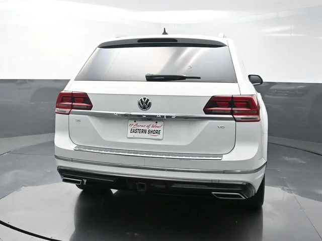 Used 2019 White Volkswagen 3.6L V6 SE image 6
