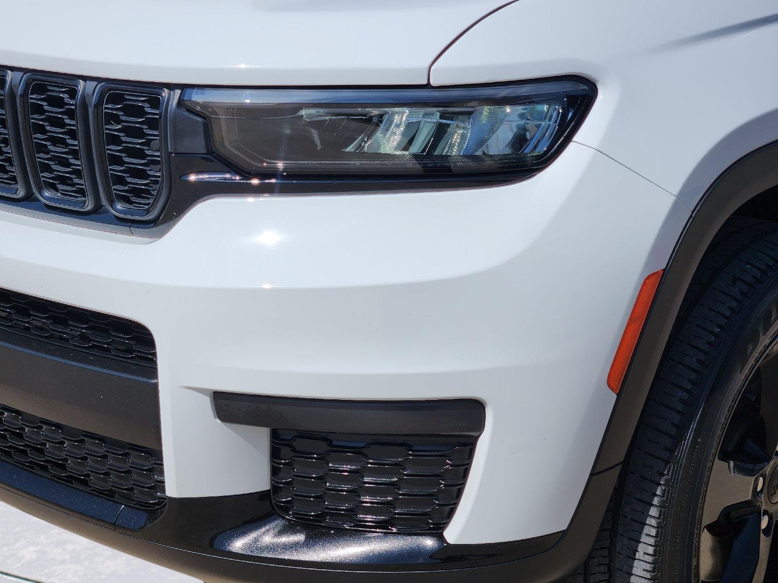2023 Jeep Grand Cherokee L photo 8 of 34