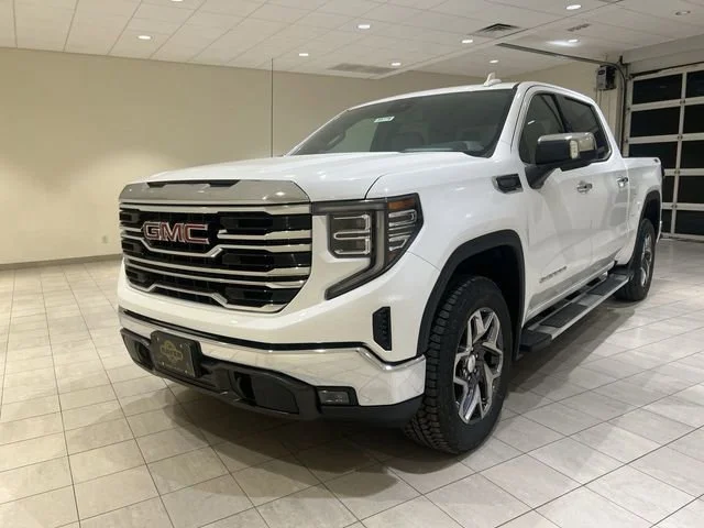 2026 GMC Sierra 4WD Crew Cab Short Box SLT's photo