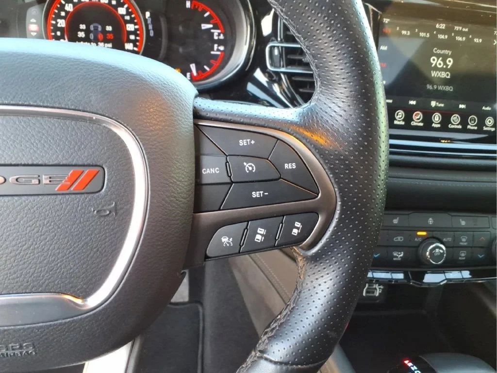 Used 2024 White Dodge SXT Plus image 22