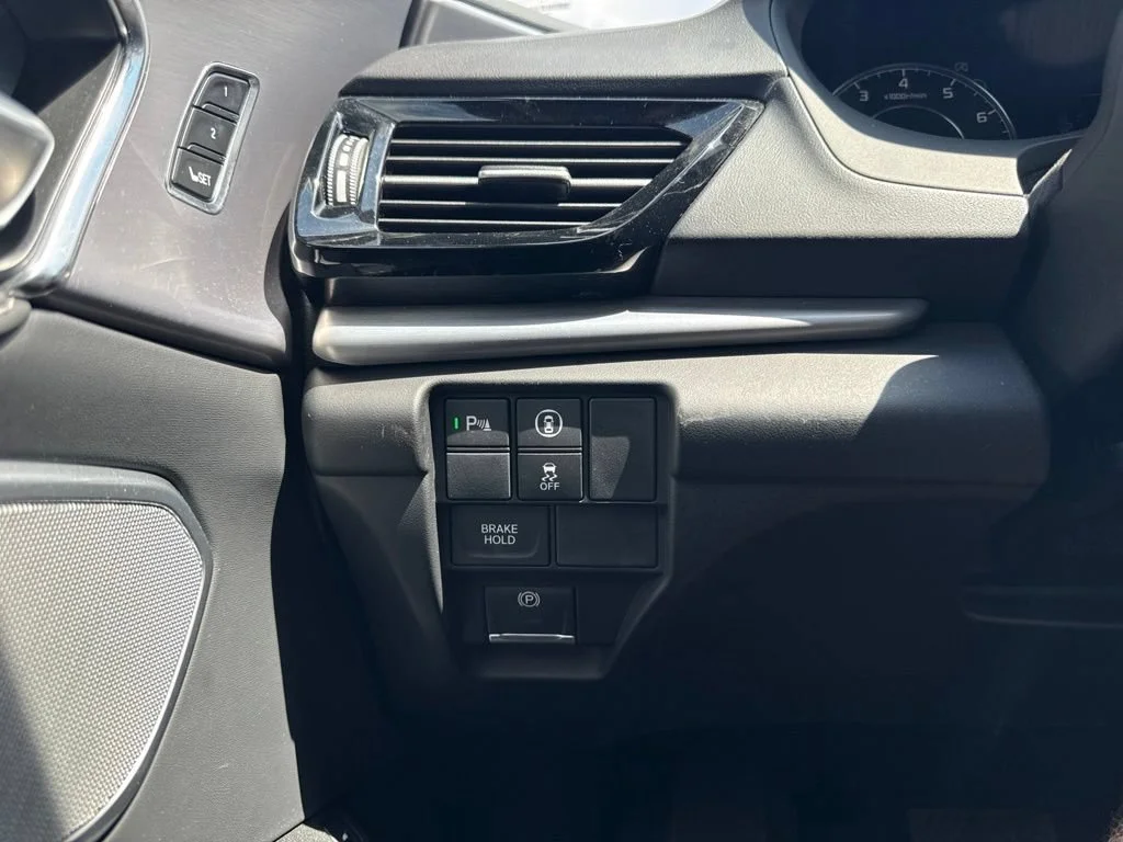 Used 2023  Acura w/Technology Package image 26