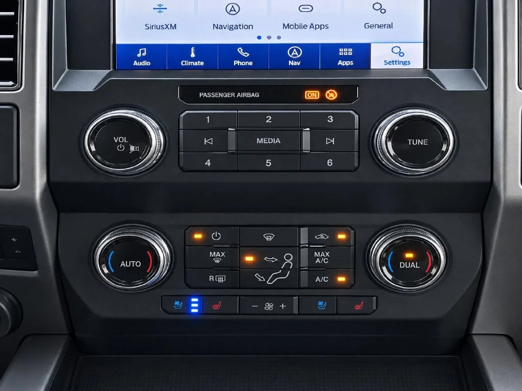 Used 2020 White Ford Platinum image 14