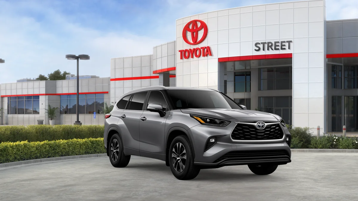 New 2026 Heavy Metal Toyota XLE image 27