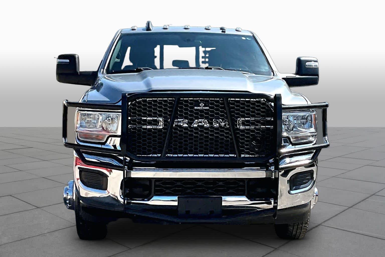 Certified Used 2023 Billet Silver Metallic Clearcoat Ram Tradesman image 4