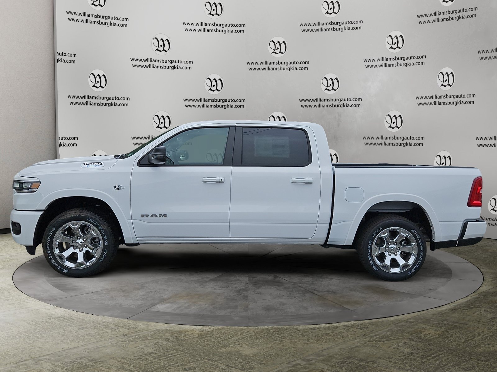 New 2026 Bright White Clear-Coat Exterior Paint RAM Big Horn/Lone Star image 2