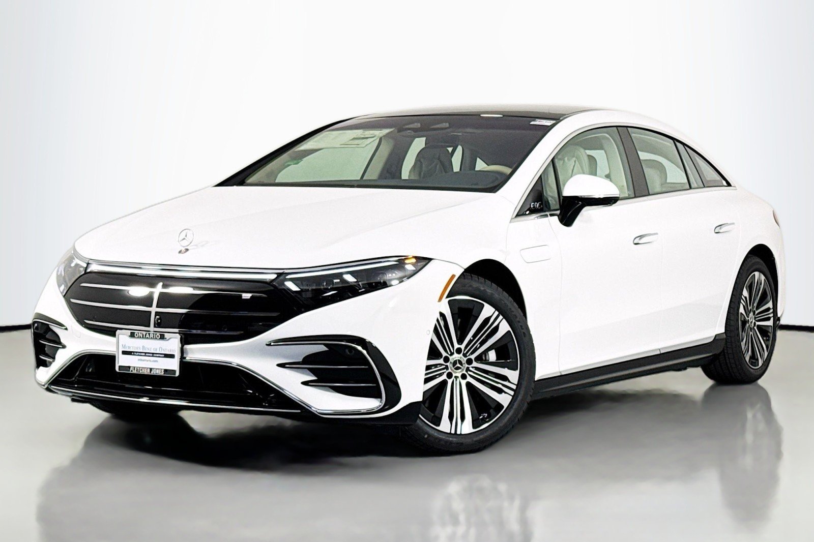 New 2026 Polar White Mercedes-Benz EQS 450 4MATIC® Sedan image 1
