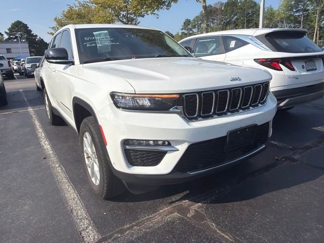 Used 2023 Bright White Clearcoat Jeep Limited image 1