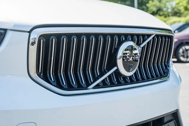 Certified Used 2025 Crystal White Volvo Plus image 12