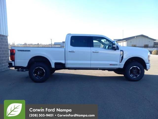 New 2026 Star White Metallic Tri-Coat Ford Platinum image 2