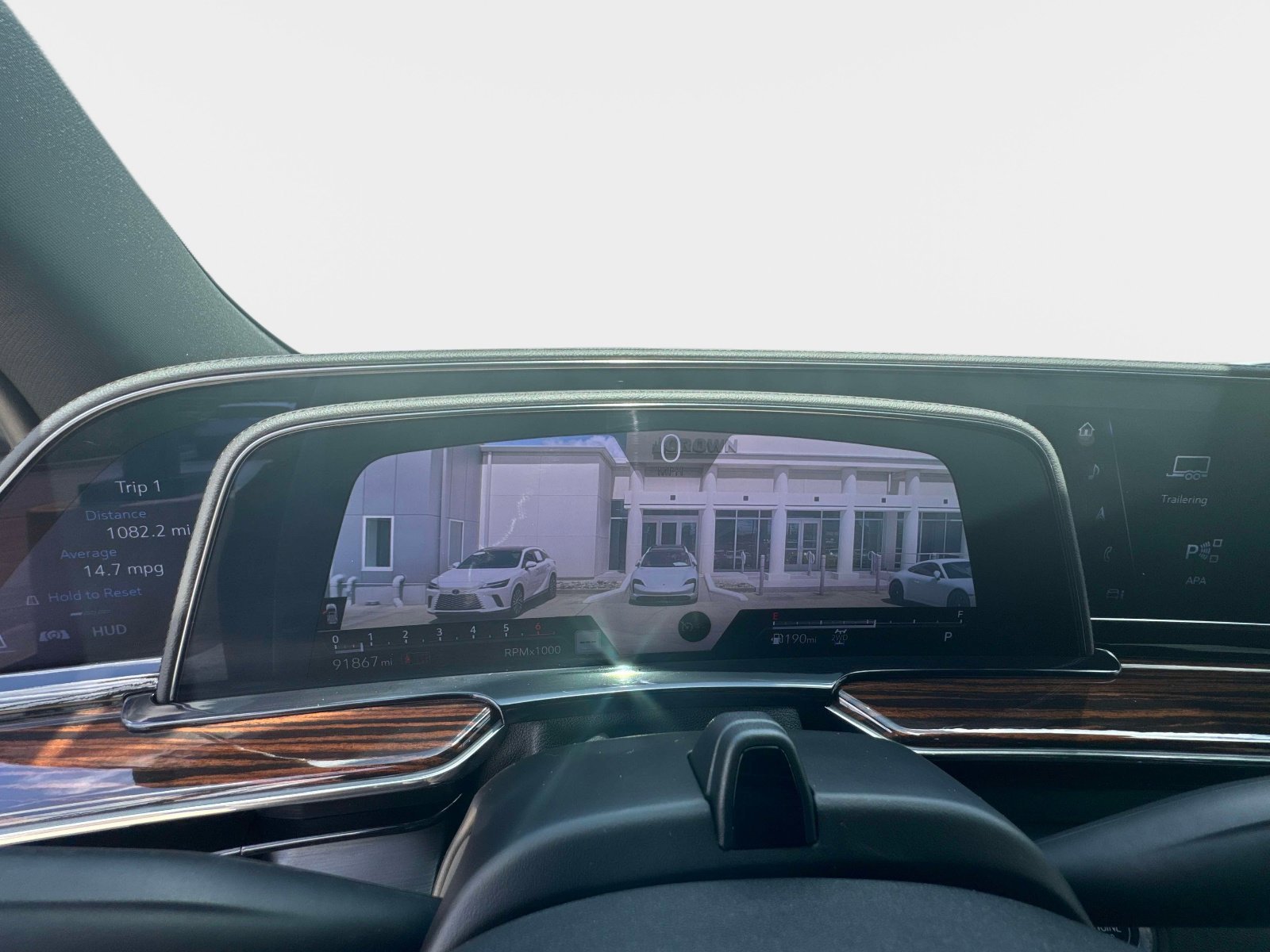 Used 2022 Crystal White Tricoat CADILLAC Premium Luxury image 16