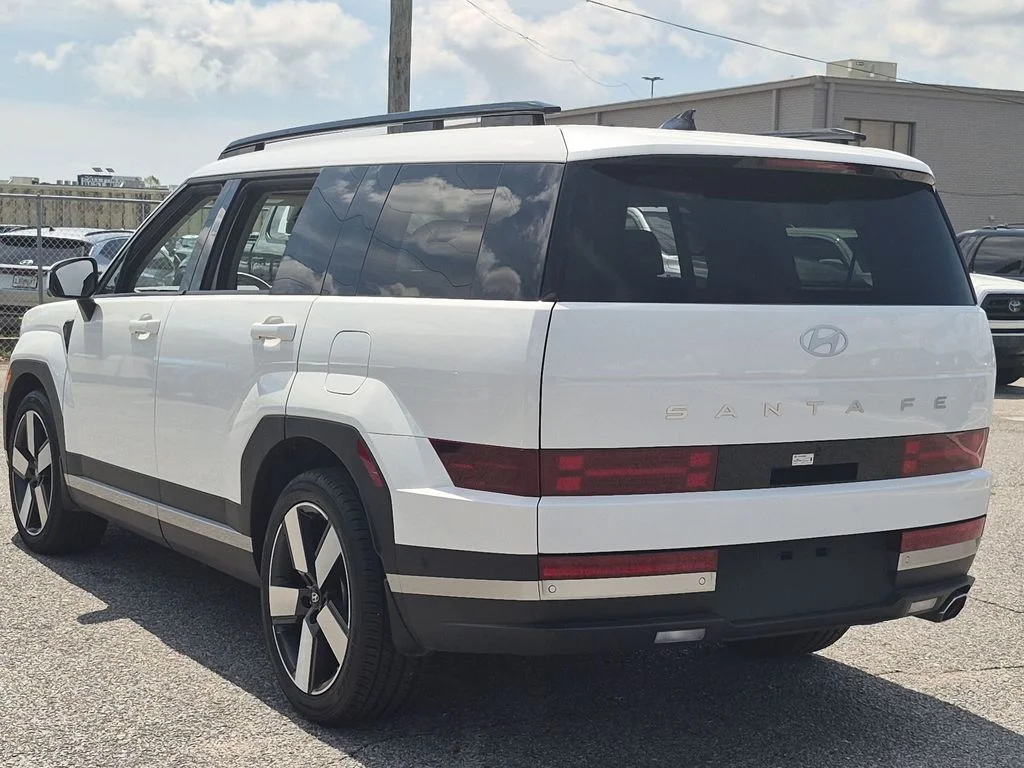 Used 2024 White Hyundai Limited image 4