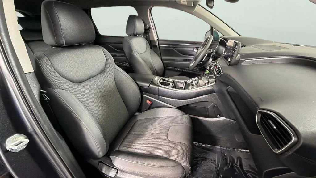 Used 2021 Gray Hyundai SE image 32