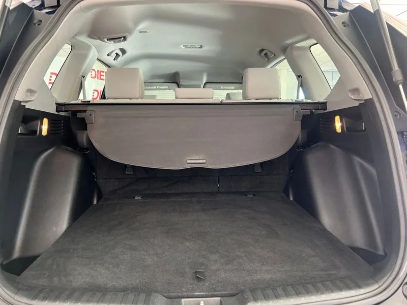 Used 2018  Honda LX image 8