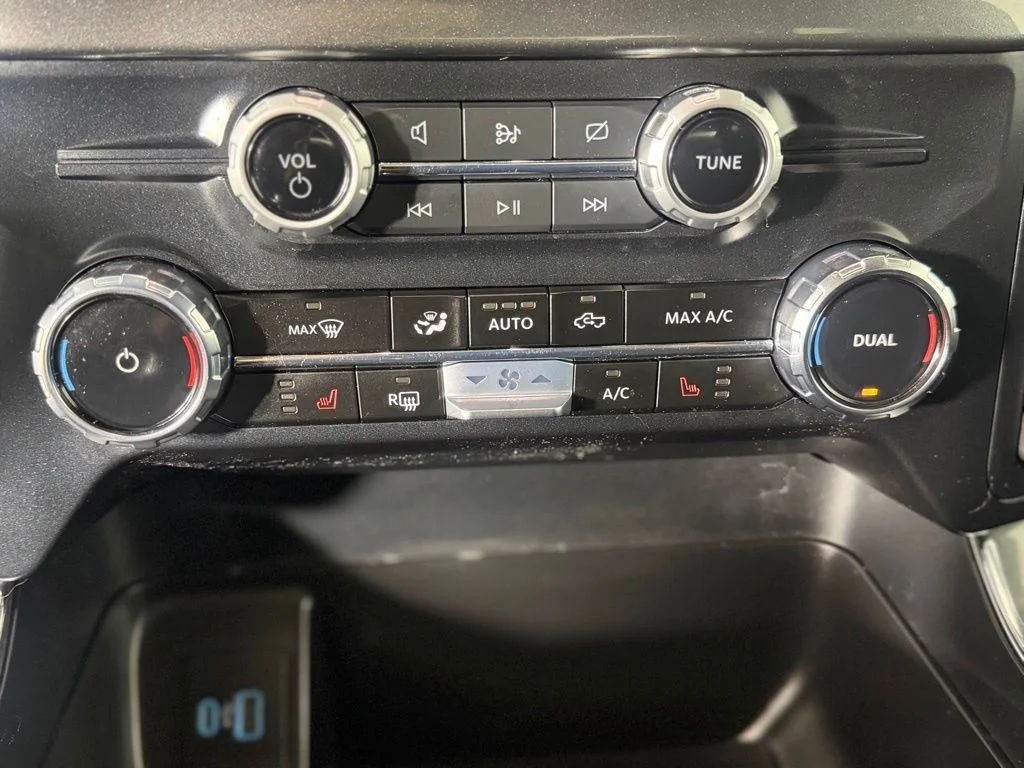 Used 2023 White Ford XLT image 9