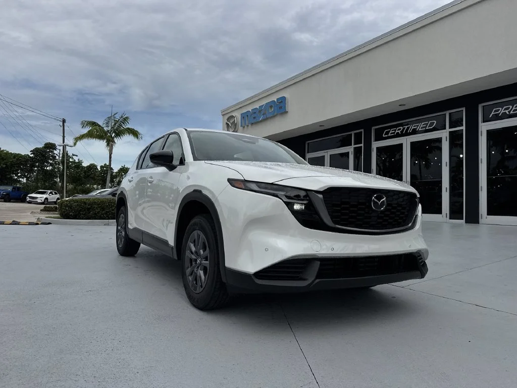 New 2026 White Metallic Mazda 2.5 S AWD image 30