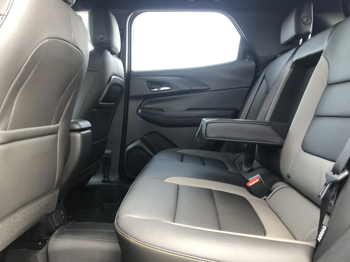 New 2026 White Chevrolet Awd 4dr Activ image 11