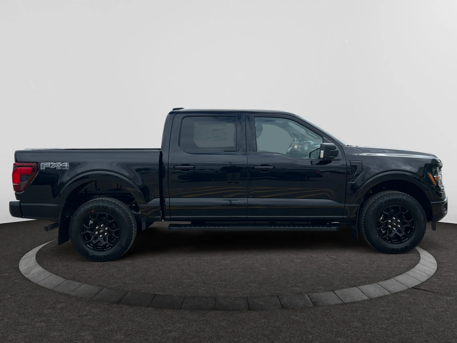 New 2026 Agate Black Metallic Ford XLT image 6