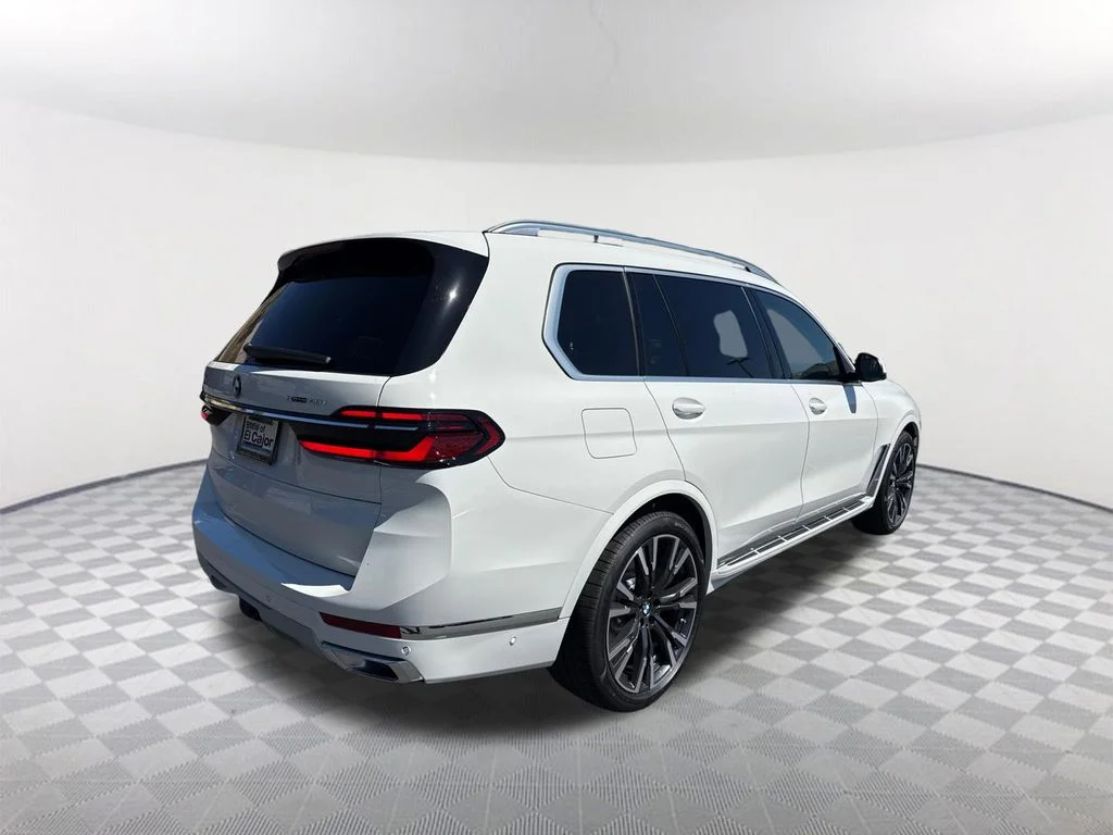 New 2026 White BMW xDrive40i image 4