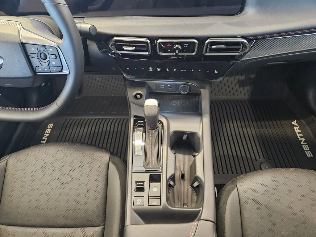 New 2026 Atlantic Gray Metallic / Super Black Two-tone Nissan SR image 19
