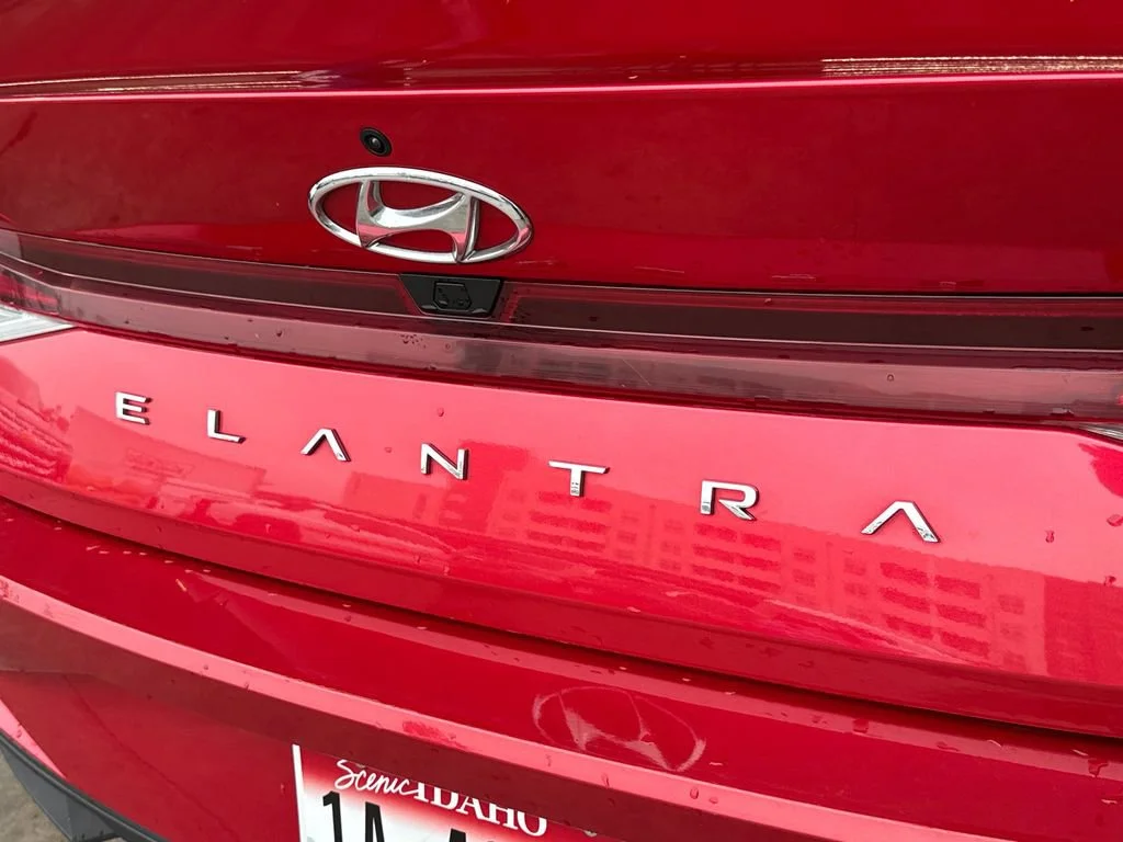 Used 2023 Red Hyundai SEL image 15
