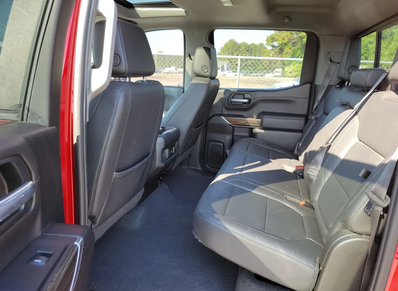 Used 2021 Red Chevrolet RST image 15