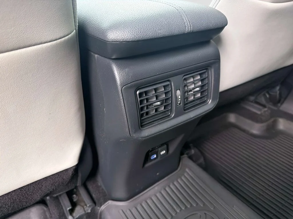 Used 2022 Silver Toyota XLE Premium image 17