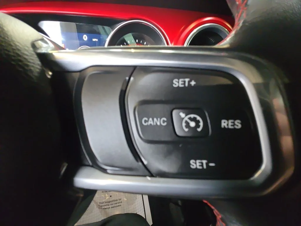 Used 2019 White Jeep Unlimited Rubicon image 19