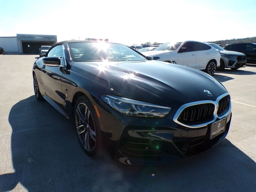 2025 BMW 8 Series M850i xDrive Convertible's photo