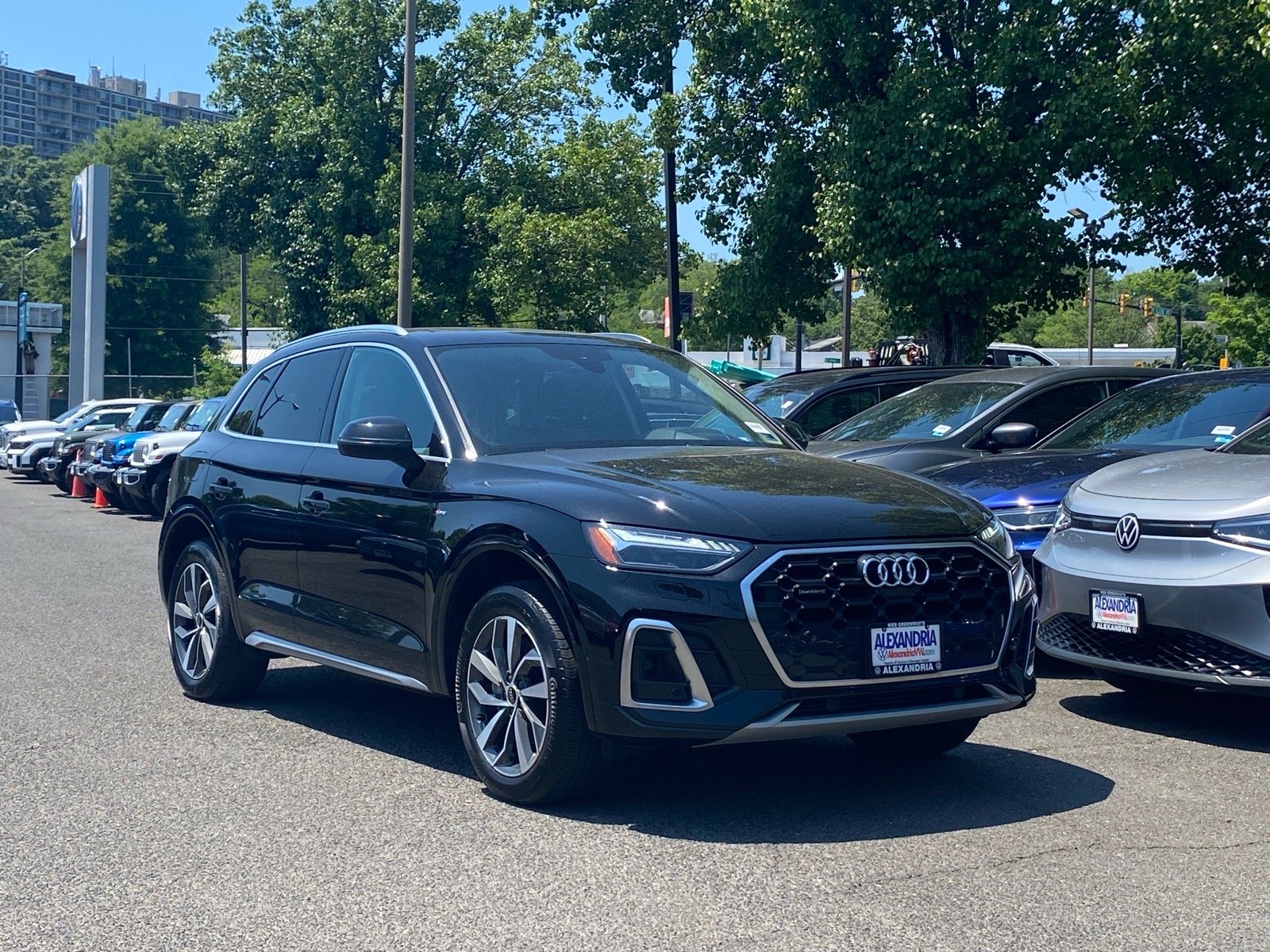 2023 Audi Q5 45 Prestige's photo