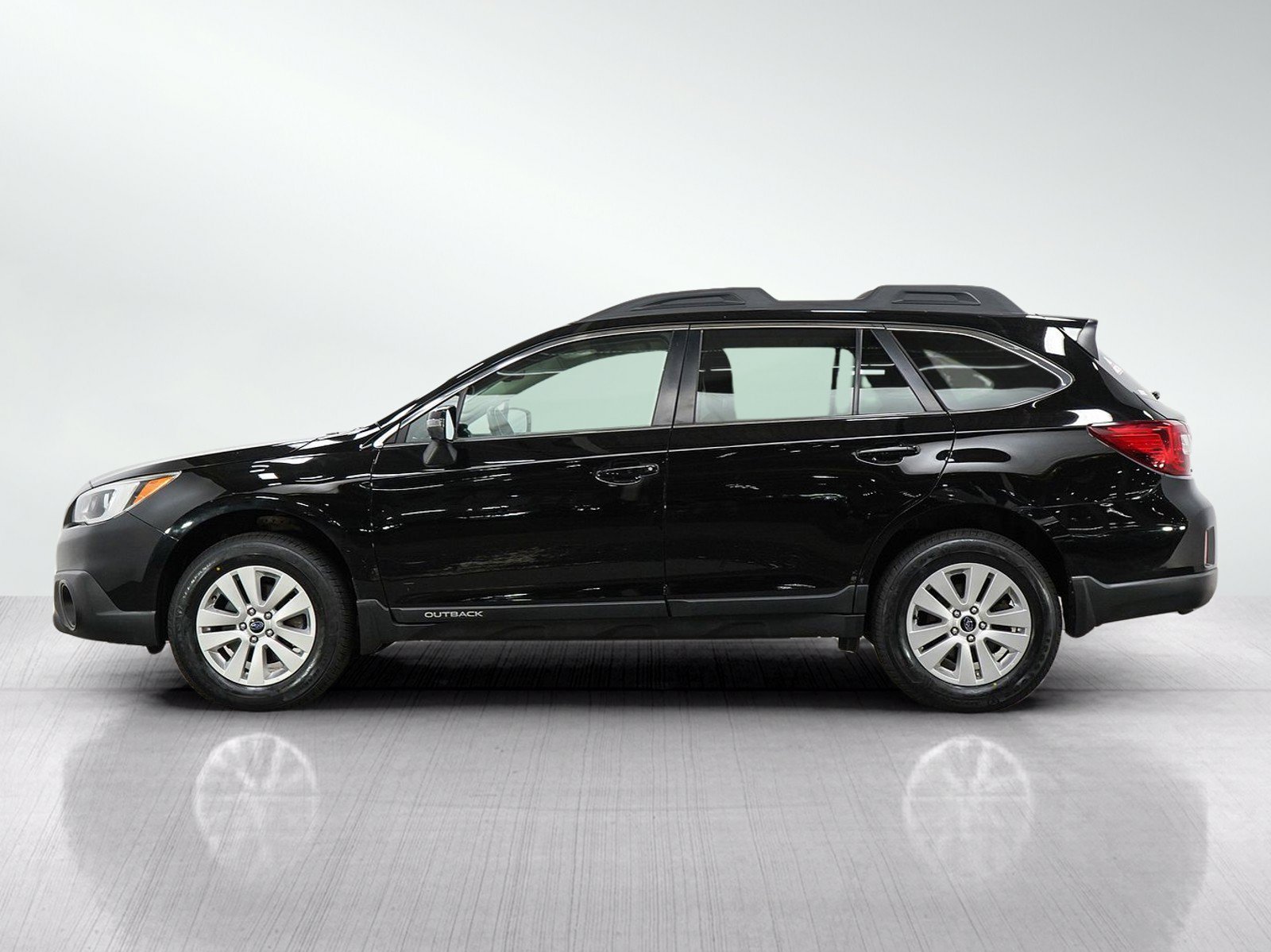 Used 2016 Subaru Outback Premium with VIN 4S4BSAFCXG3299107 for sale in Burnsville, Minnesota