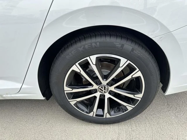 New 2026 White Volkswagen 1.5T Sport image 6