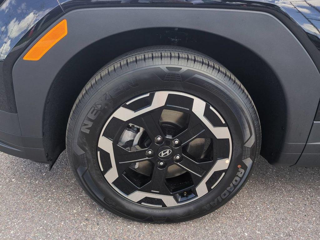 New 2027 Black Hyundai SEL FWD image 11