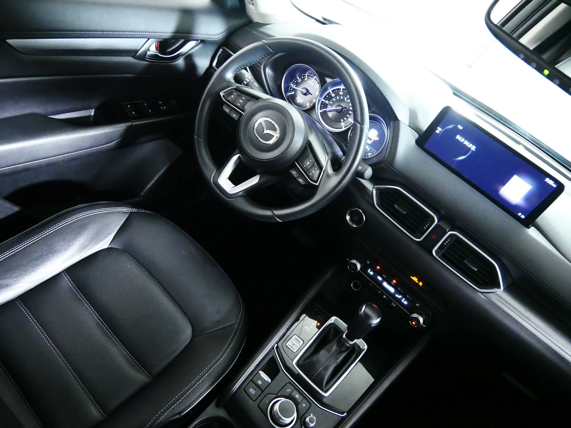 Used 2025 Jet Black Mica Mazda 2.5 S Preferred Package image 9