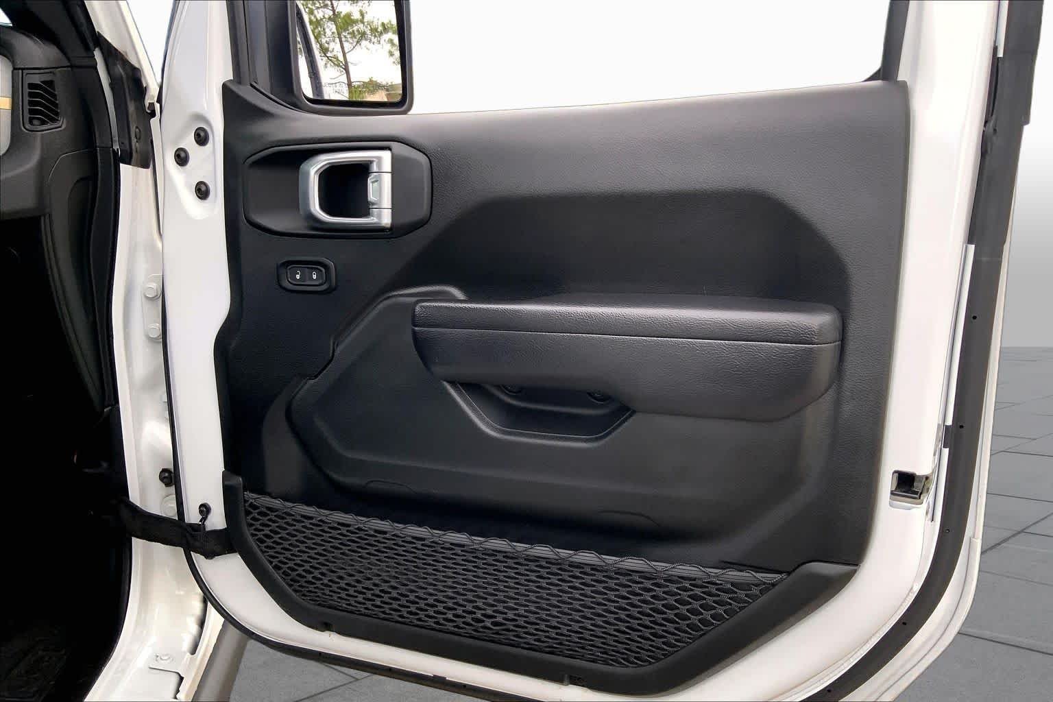 Used 2024 Bright White Clearcoat Jeep Willys image 23