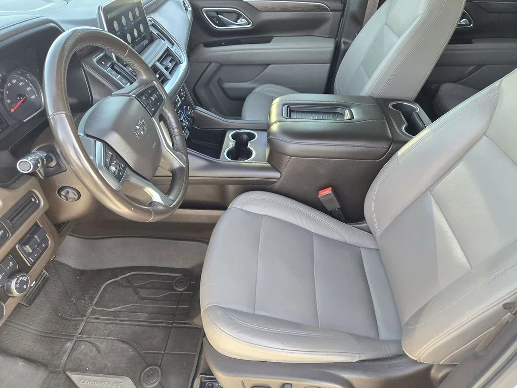 Used 2021 White Chevrolet Z71 image 14