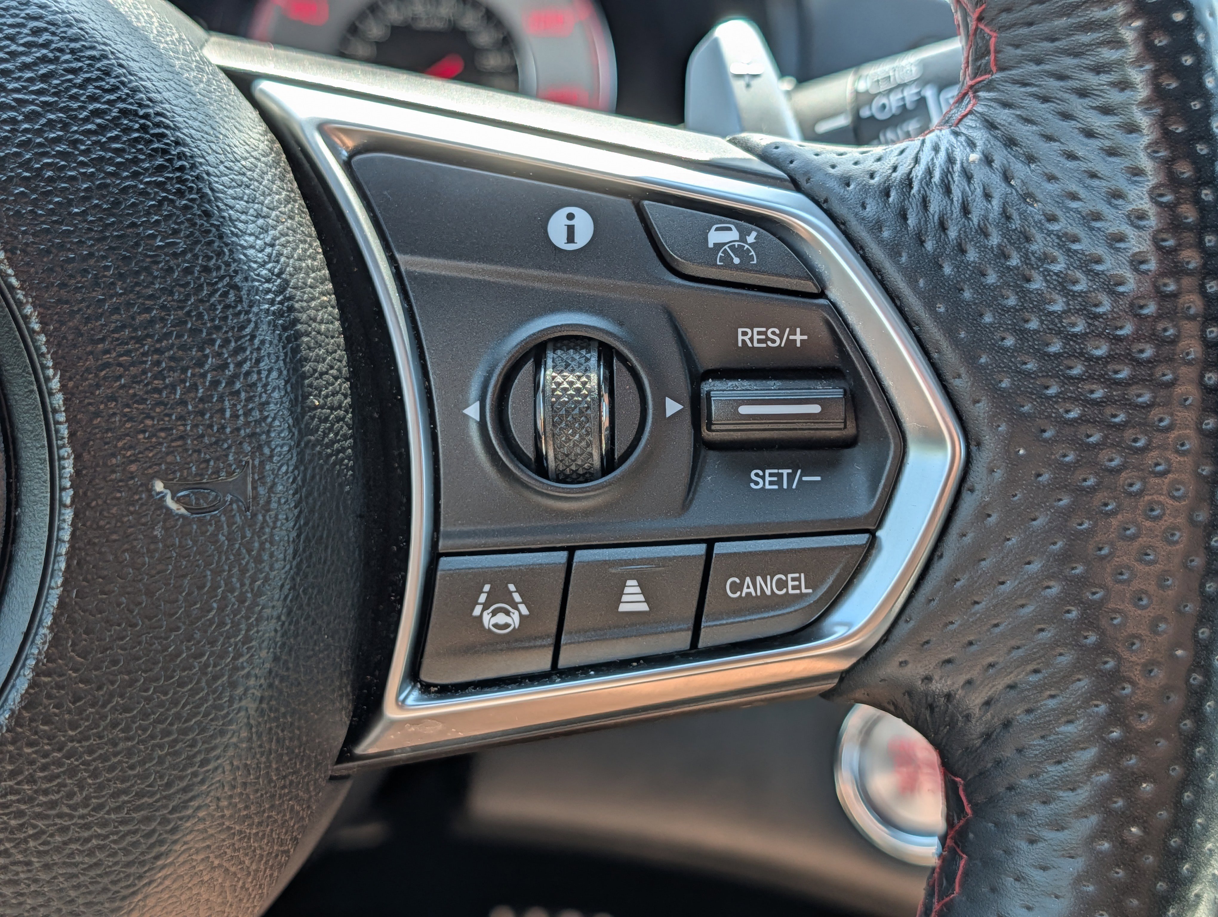 Used 2022 Platinum White Pearl Acura w/A-Spec Advance Package image 30