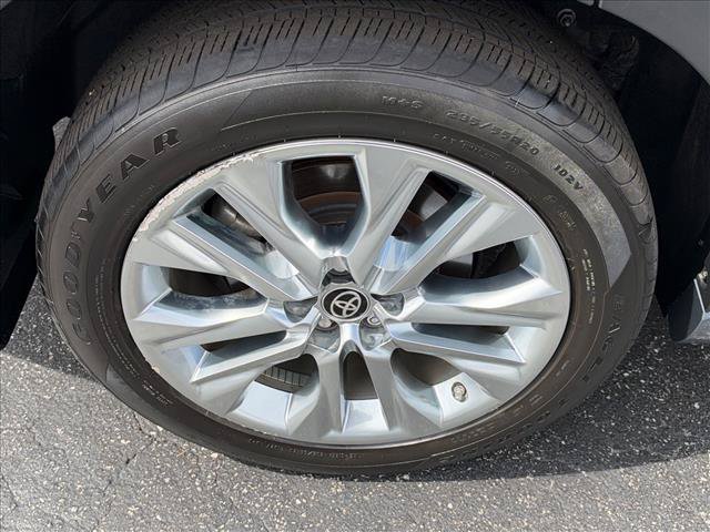 Used 2023  Toyota Limited image 36