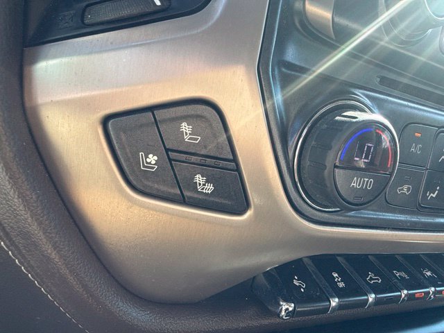 Used 2018 White GMC Denali image 16