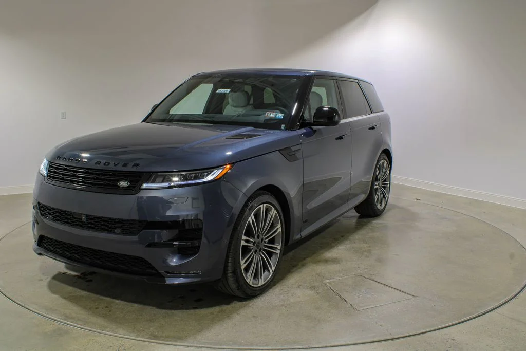 New 2026 Varesine Blue Land Rover Dynamic SE P530 V8 image 1