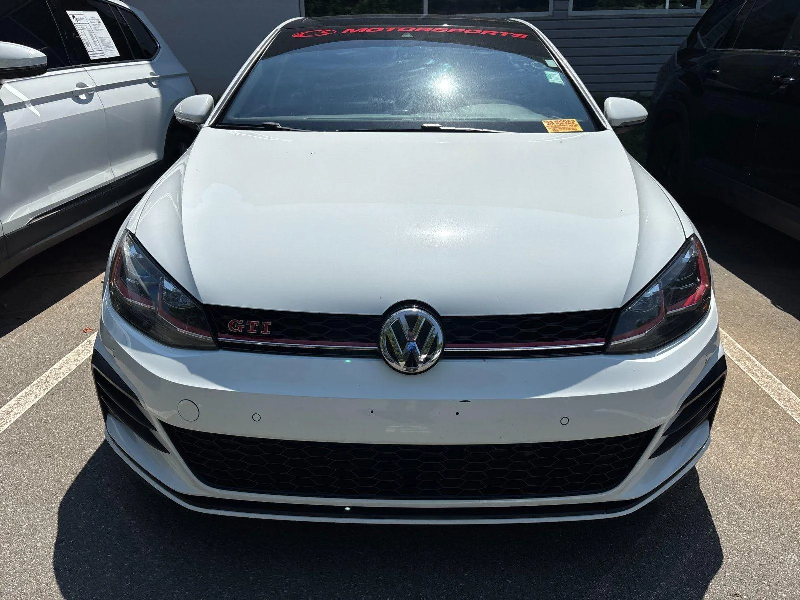 Used 2018 Pure White Volkswagen Autobahn image 7