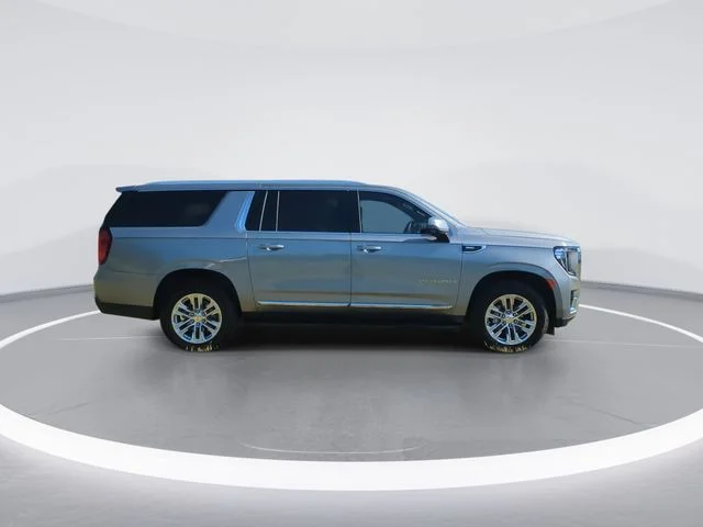 Used 2023 Silver GMC SLT image 9