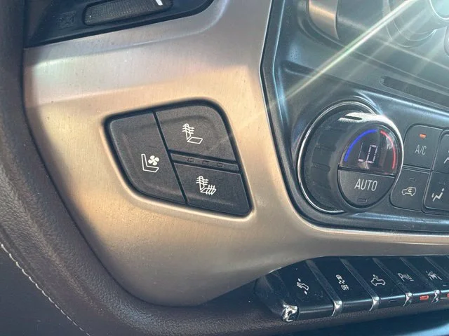 Used 2018 White GMC Denali image 16