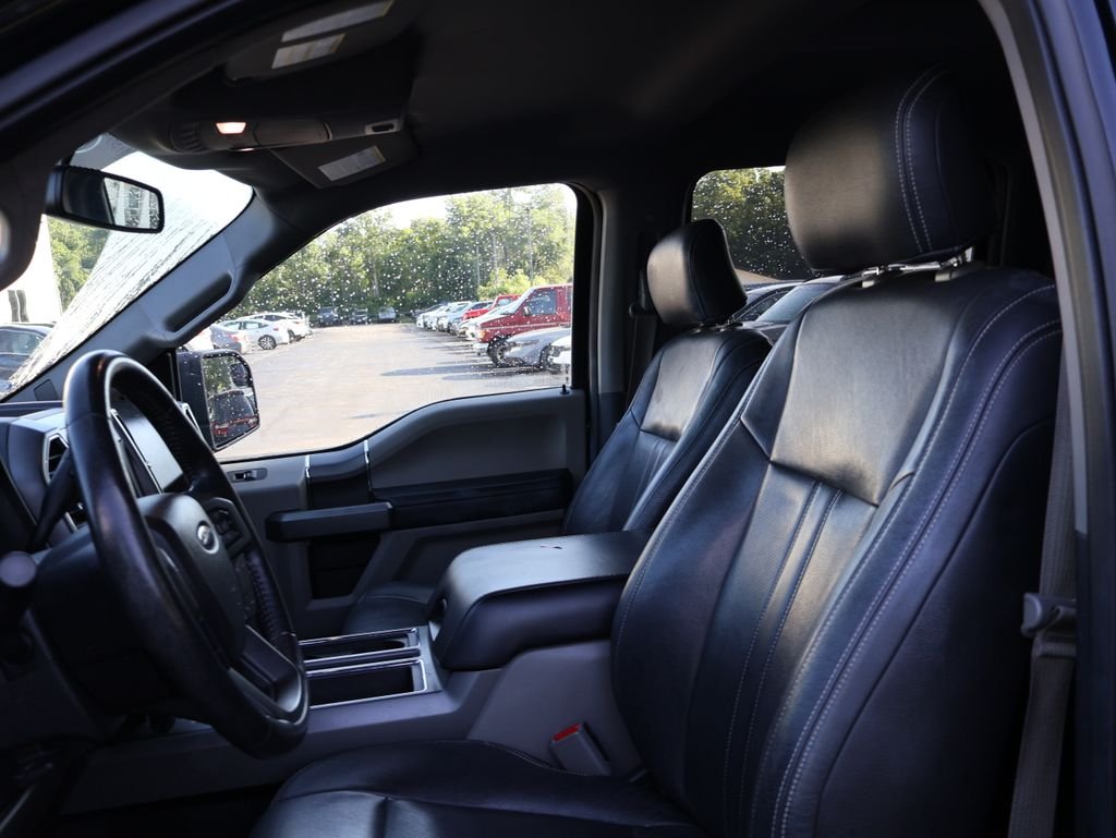 Used 2017  Ford XLT image 11
