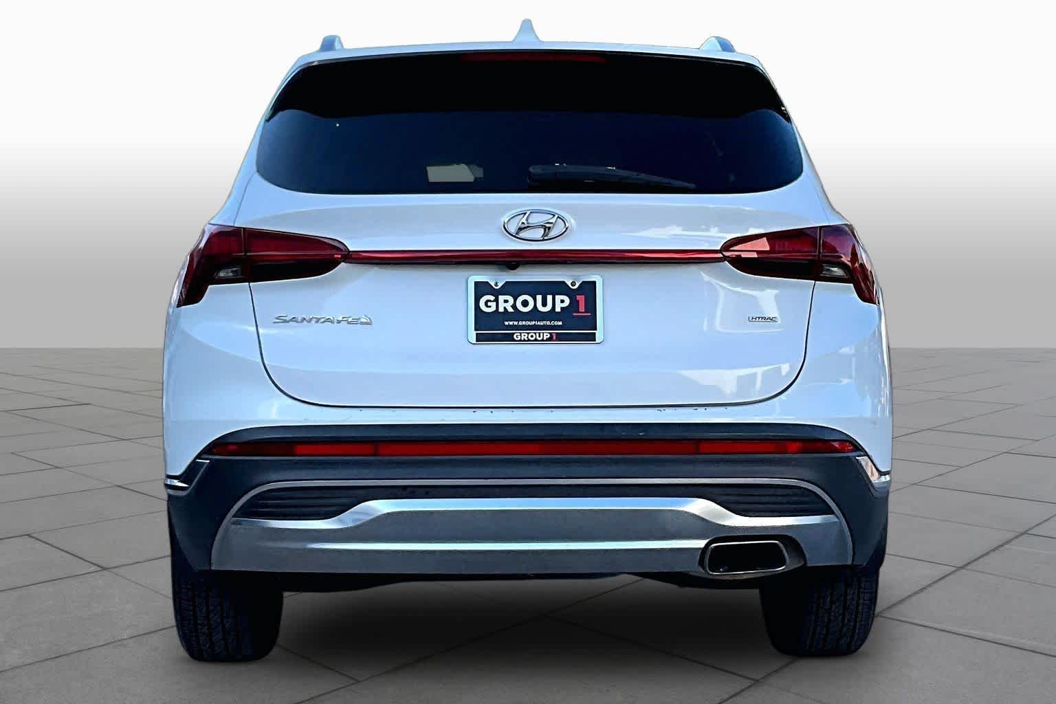 Used 2022 Quartz White Hyundai SEL image 5