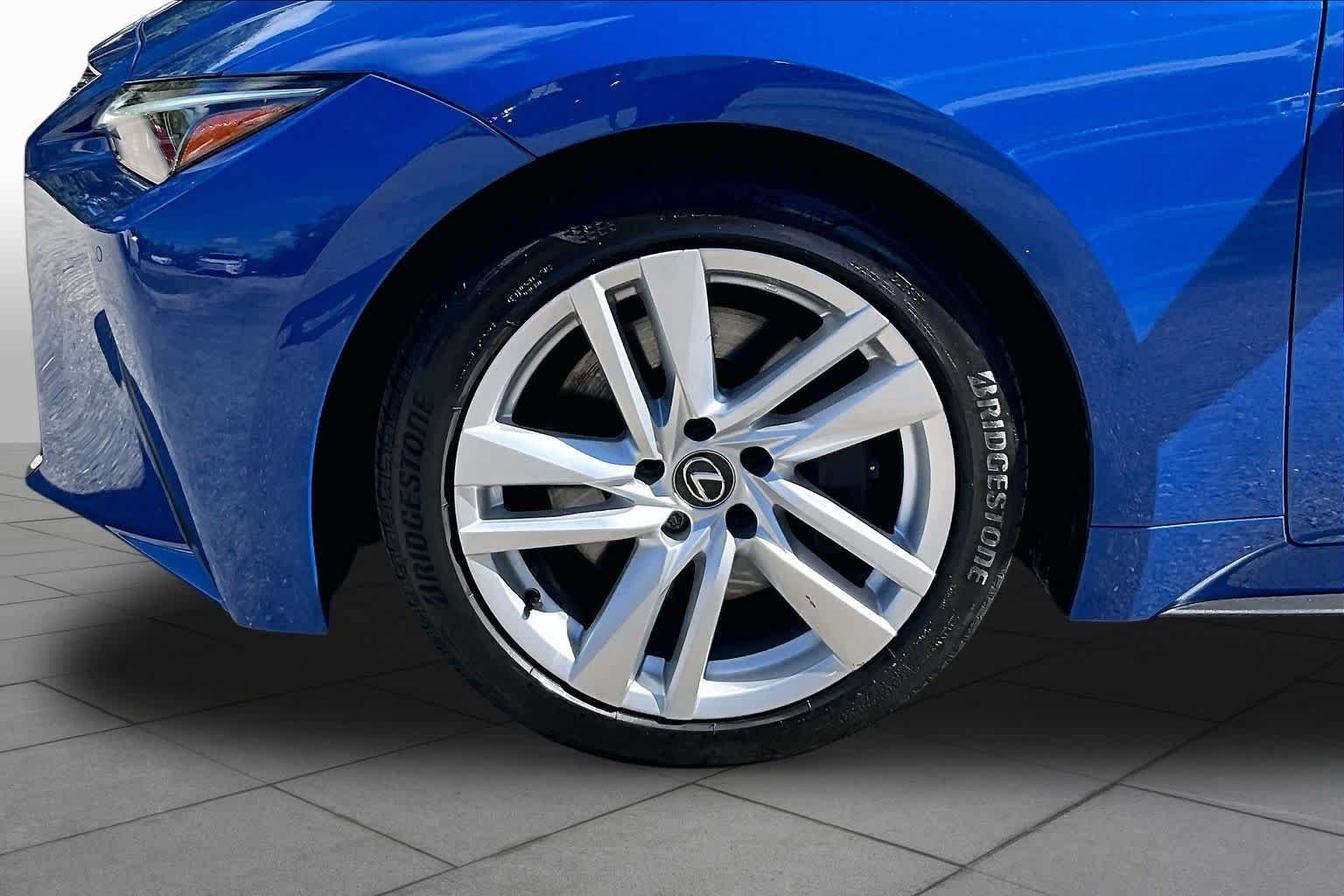 Used 2023 Grecian Water Lexus  image 11